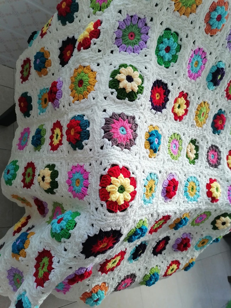 Daisy Crochet Throw Blanket,Bedroom Blanket, Living Room Blanket,Wedding Blanket, Baby Blanket,Granny Square Throw Blanket,Retro Blanket image 9