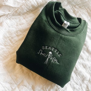 Seattle Embroidered Crewneck Sweatshirt - Dark Green