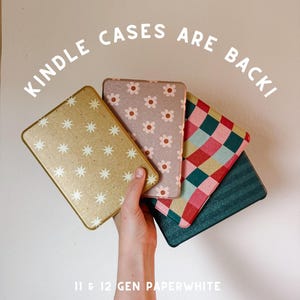 Kindle Case with Handstrap in cover (11 & 12 Gen Paperwhite)
