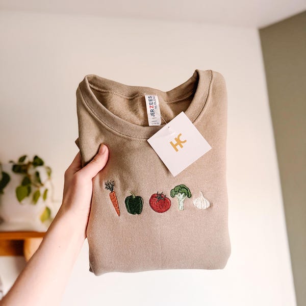 Sudadera con cuello redondo bordada "Veggie Lover"