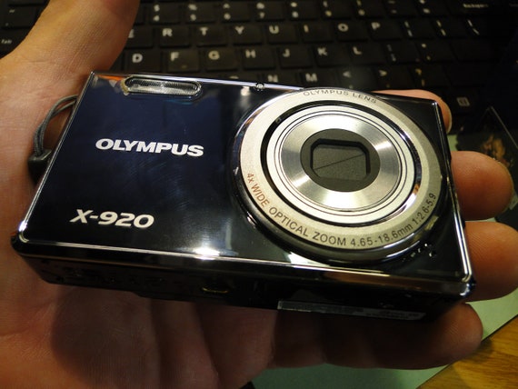 Olympus X-920 12 Megapixel Digital Camera in Box MINT Tested