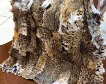 Genuine Lynx Fur Rugs, Lynx Throw Genuine leather lynx Skin,  Decorative rug Natural comfy, cozy, hair is very thick, shiny fur , Lynx  Pelt