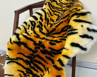 Luxury Tiger Print Sheepskin, Super Realistic Tiger Print Fur, Fur Rug, Decorative Fur, Real Animal Fur, Throw Sheep Hide, Real Tiger Colors