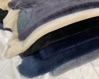 Blue Sheepskin Shearling ,Beige Sheepskin Mouton,Merino Fur Whole Pelt Leather For Garment Fur Rug Throw Upholstery Baby Hat pram Liner Sofa