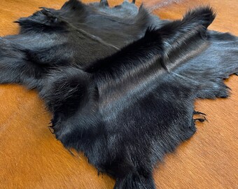 Real Natural Goat Pelt , Natural Black Goat Pelt, Bright Black Goatskin , for Altar Goatskin , Goat Fur , Black Goat , Real Goat , Goat Rug