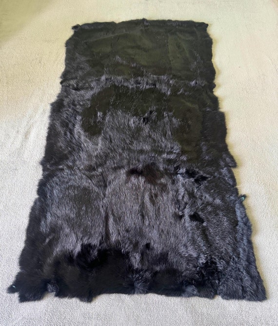 Authentic Large Soft Genuine Rabbit Skin Fur Pelt Authentic Large Soft Genuine Rabbit Skin Fur Pelt