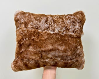 2 stuks lendekussen, lendenkussen echt konijnenbont, kussen natuurlijke kleur bont, kussen konijnenbont, kussen fluwelen stof, kussen decoratief bont