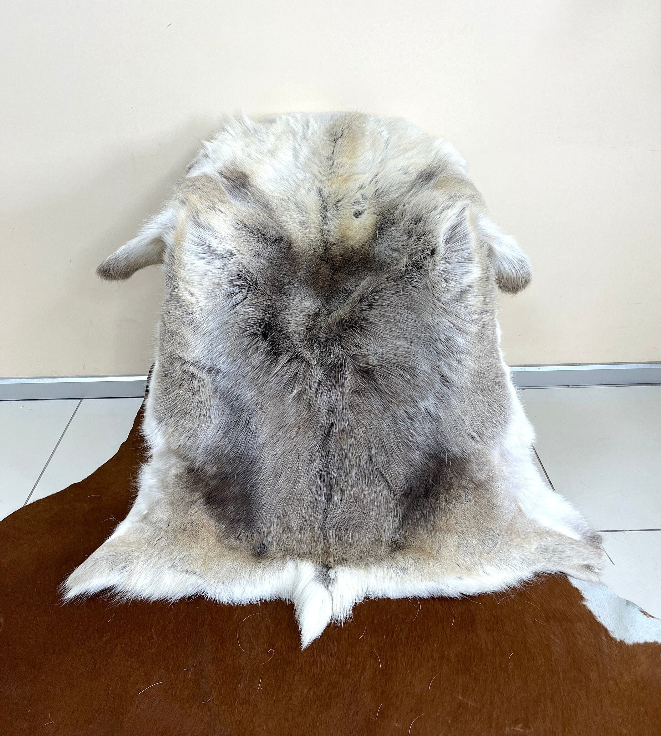 Reindeer Hide, Decorative Animal Hide, XXL Size Deer Fur, Throw Deer Fur, Genuine Reindeer Hide, Soft Fluffy Fur, Natural Reindeer Pelt