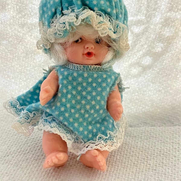 1966 Baby PeeWee by Uneeda dolls in original outfit