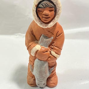 vintage Inuit/Eskimo art sculpture signed -native Alaskan art