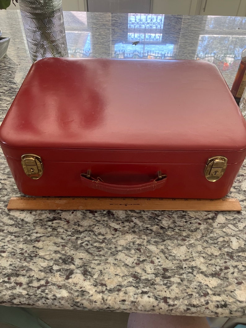 vintage red madler German suitcase childs with original travel brushes, containers, mirror image 9