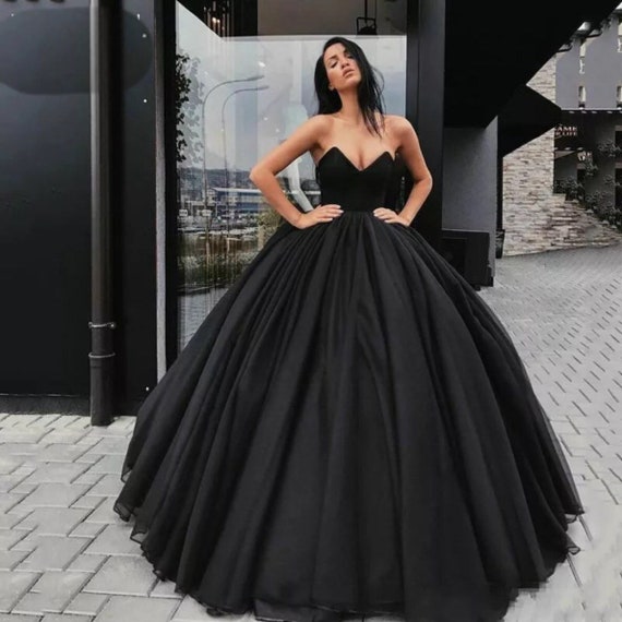 Gothic Wedding Dress Black Vintage Ball Gown V-neck | Etsy