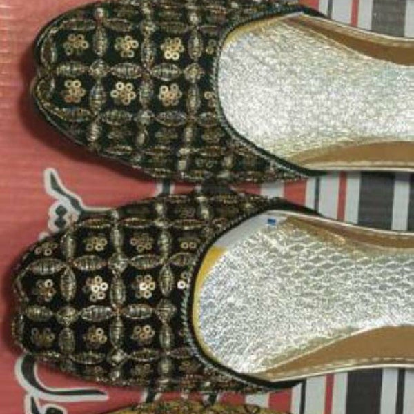 Indian and Pakistani Khussa Punjabi Jutti Shoes Embroidered