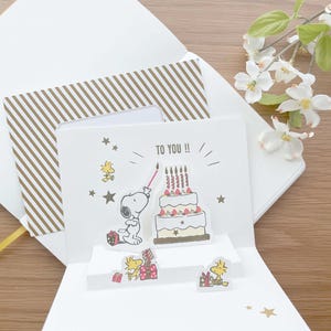 Carte de voeux - Carte pop-up 3D découpée joyeux anniversaire avec feuille d'or - Cadeaux Snoopy - 1 pièce