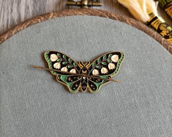 Green butterfly needle minder, needle magnet for embroidery and cross stitch