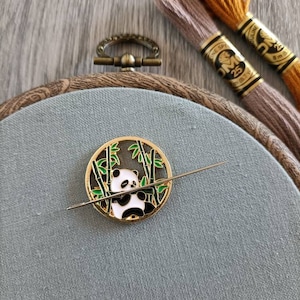 Round panda Needle minder , Needle Keeper, needle magnet, magnetic, needle work supplies