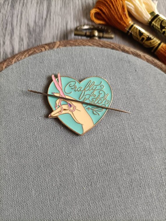 Small Needle Minders, Heart