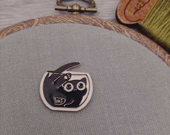 Cat in a bowl needle minder, needle magnet for embroidery and cross stitch