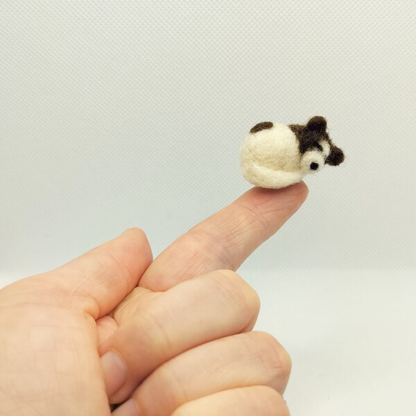 Sleeping Dog//Miniature/Puppy/Needle Felted/Fibreart Sculpture/Cute Animal/Dog Lover Present/Handmade/100% Wool/Dollhouse Size/Unique Gift