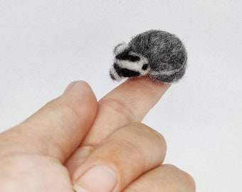 Miniature Badger/Needle Felted/Sleeping badger/Handmade/British Wildlife/Unique Gift For Nature Lover/Dollhouse Size/Wizards badger/Magic