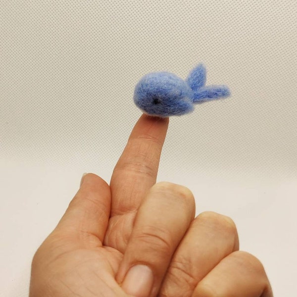Blue Whale/Miniature Blue Whale/Needle felted Whale/Whale Decoration/Handmade With Wool/Ocean Dweller/Sealife/Ideal Present/Stocking Filler