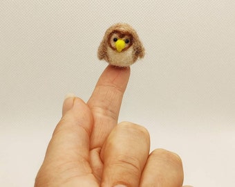 Miniature Owl/Needle Felted Owl/Wizards Owl/Magic Owl/Owl Collectible/Tiny Owlet/Dollhouse Size/Unique Owl Gift/Forest Friend