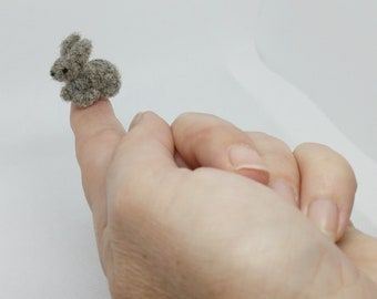 Rabbit/Miniature Rabbit/Needle Felted Tiny Bunny/Pet Rabbit/Doll House Size/Small Animal Gift/Unique Bunny Collectible/Handmade/100% Wool