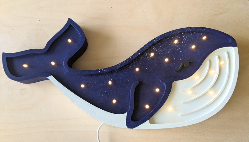 Blaue Wallampe aus Holz, Nachtlicht blaugrün, Kinderlampe Wal, Kinderzimmerdekoration, Geburtstagsgeschenk, Babyzimmer, Nachtlicht Kinder, Ozean, Meer Bild 5