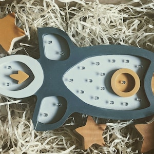 Wooden rocket night light for children, LED nursery decor, baby birthday gift, Space decor