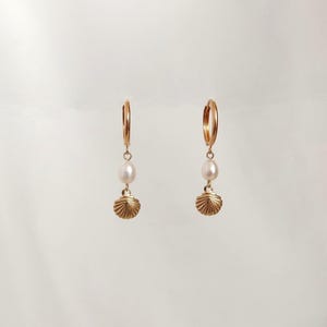 Mini Seashell Huggies - Freshwater Pearl Dangle Earrings - Seashell Charm Huggie Hoops