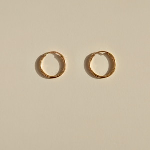 Créoles moyennes à l'infini (simples) - Créez vos propres boucles d'oreilles - Or 14 carats - Créoles sans fin - Boucles d'oreilles dormeuses en or - Boucles d'oreilles personnalisées