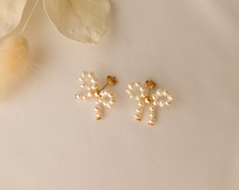 Pendientes de lazo de perla - Pendientes de lazo de perla - Lazo de perla envuelto en alambre - Nudo de lazo - Lazo de perla - Pendientes de novia - Regalo para ella