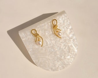 Tie The Knot Pearl Earring - Knot Pearl Ear Studs - Gold Earring with Pearl - Rope Shaped Earrings - Wedding Earring - Bridal Earrings