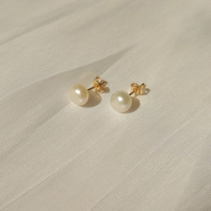Pearl Studs - 14k Gold Filled Pearl Studs - Classic Pearl Ear Studs - Sterling Silver Pearl Studs - Minimalist Pearl Studs - Gift For Her