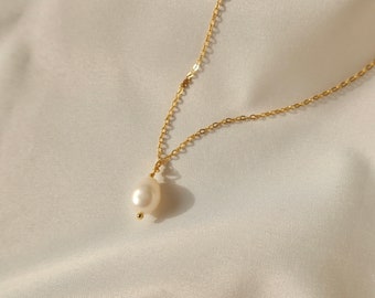 Freshwater Baroque Pearl Necklace - Single Organic Pearl Necklace - 14k Gold Filled Pearl Necklace - Natural Pearl - Gift for her