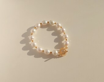 Athens Pearl Bracelet - Chunky Baroque Pearl Bracelet - Freshwater Baroque Pearl Toggle Bracelet - Gift For Her