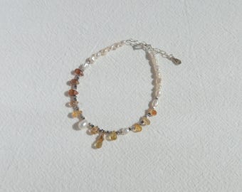 Pulsera Solsticio - Circonita natural en forma de lágrima y perla Keshi - Plata de ley - Pulsera de perlas y piedras preciosas - Regalo para ella