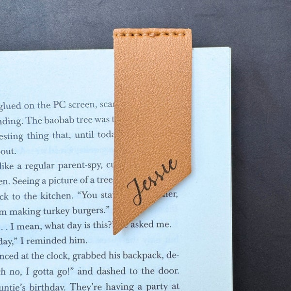 Custom Leather Bookmark for Book Lover Gifts, Personalized Bookmark, Triangle Bookmark, Engraved Leather, Personalized Leather Accessory