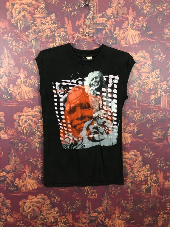 Joni Mitchell ‘83 tour shirt