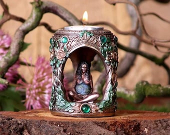 Mother Earth Tea Light Holder – Gaia Goddess Candle Decor, Fertility Altar Piece, 7cm Green Gem Sculpture