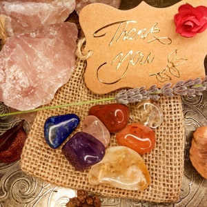 Chakra Crystal Healing Set – 7 Reiki-Charged Crystals with Guide  Energy Balancing, Meditation & Spiritual Alignment