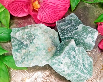 Cristales de aventurina verde, cristales de aventurina verde en bruto, aventurina verde natural, aventurina verde sin tratar, aventurina verde en bruto