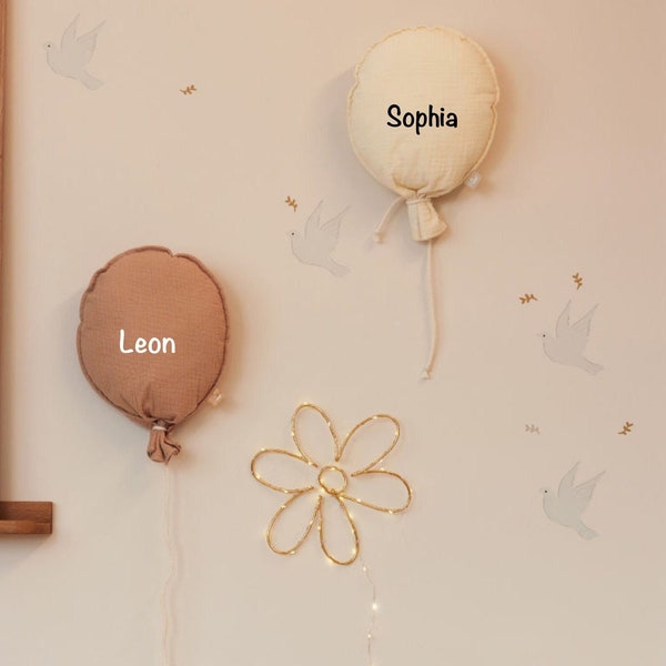 Décoration murale pour chambre d'enfant 'montgolfière' crème 25 cm | Biscuit ou crème | Cadeau prénom personnalisable, baby shower, anniversaire, enfant, décoration