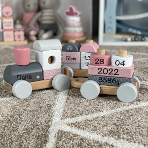 Geschenkidee Baby Kind, Geschenkidee in Rosa, Eisenbahn, Stapelturm, Kugelbahn, Auto, Steckspiel, Geburtsdaten Name Geburtstag Holz Mädchen Bild 9