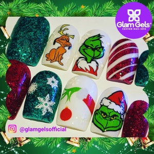 Grinch Christmas Nails