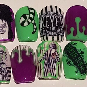 Beetlejuice Halloween Never trust the living Press-on Nails