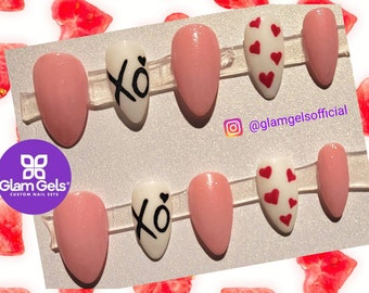 Valentines Hugs and Kisses Nails