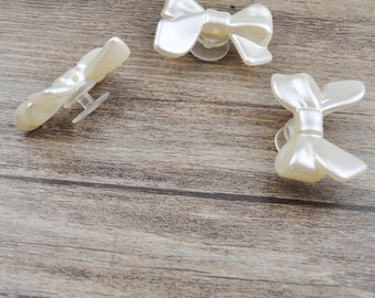 Adorno para zapatos con lazo de perlas (4-26 unidades), adorno acrílico blanco con lazo de perlas, adornos para zapatos con perlas sintéticas, decoración para zapatos, accesorios para zapatos, 33 x 24 mm