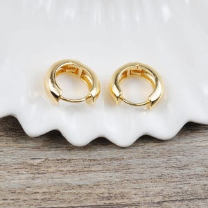High Quality，4Pcs-50pcs 14mm Small Hoop Earrings,18K Gold Plated Huggie Hoop Earrings,small huggies,Brass Hoops,Jewelry Making (CGSM02)