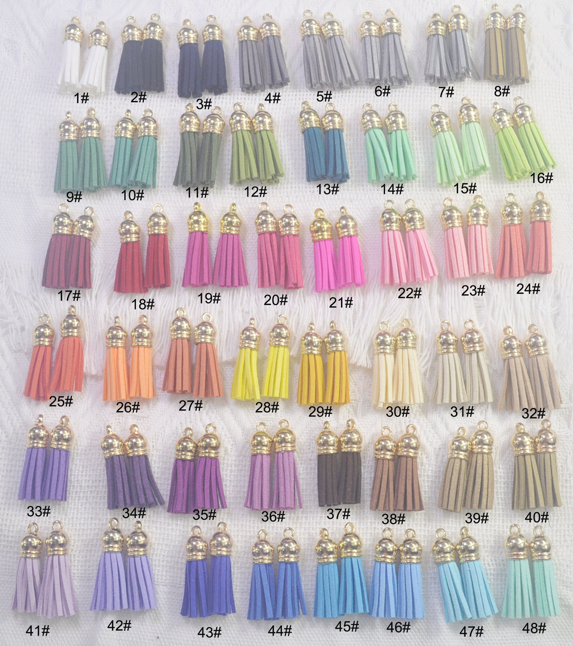 120 pcs Glitter Tassels for Jewelry Making, Mini Tassels for Crafts,  Keychain Tassels, Handmade Craft Supplies Contain Gold and Silver caps,  Each caps Set of 15 Colors